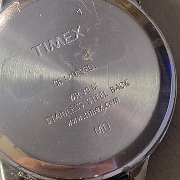 Timex Ladies Indiglo White Dial Silver Trim New Battery Leather Band Vintage - Picture 4 of 7